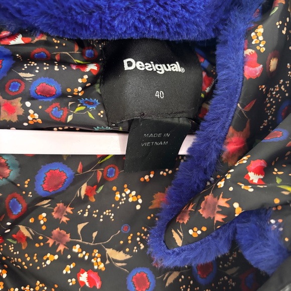 Desigual Pia Puffer Vest Size 40 - Picture 8 of 16